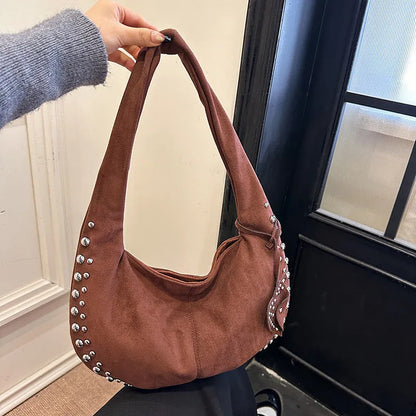 Women's soft plush underarm tote handbag in retro style without shoulder straps