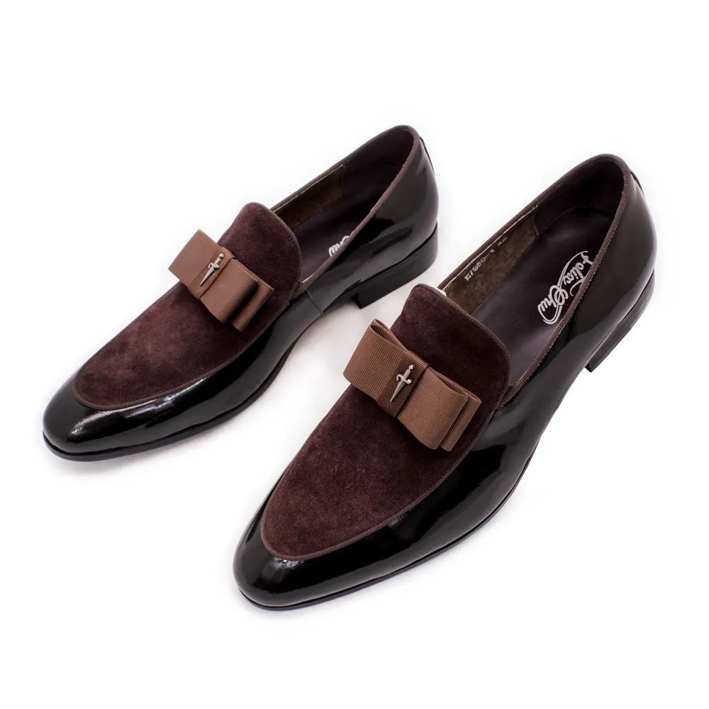 Men's low-top patent leather shoes with tassel detail in black, sizes 39-46, on a neutral background