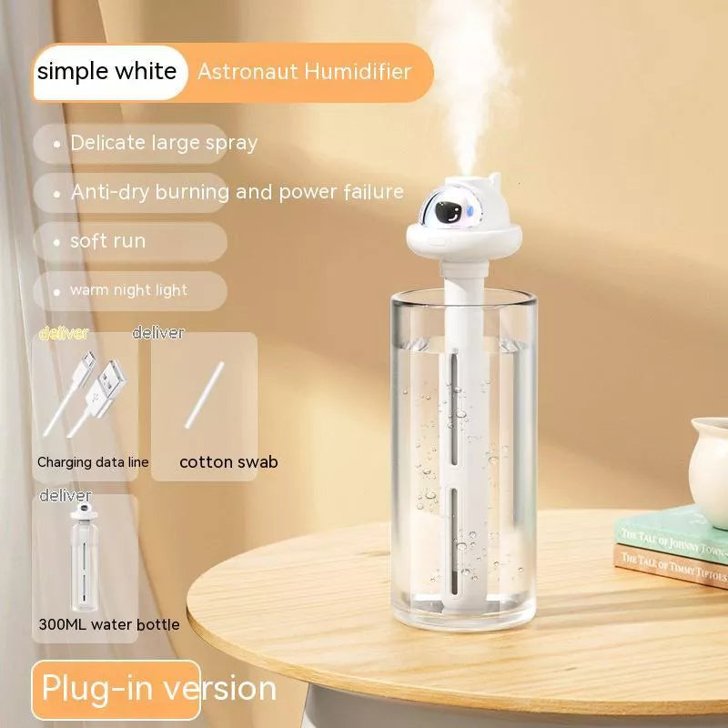 USB Portable Astronaut Humidifier with sterilization function in white