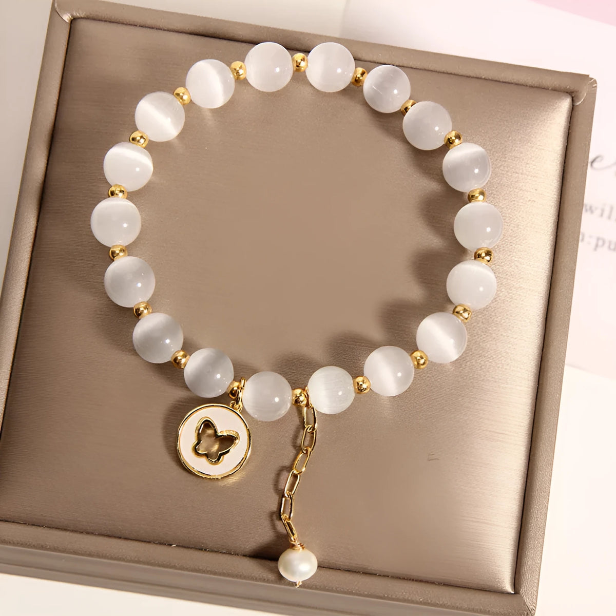 Handmade white cat's eye crystal geometric bracelet for women.