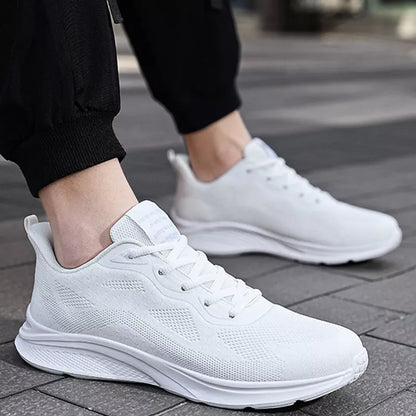 Men's lace-up running shoes with mesh upper in various colors