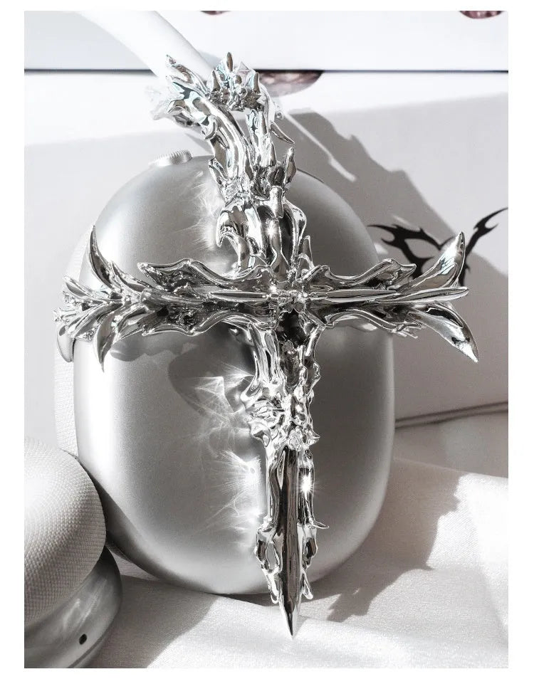 Gothic cross design hard resin case for Apple AirPods Max headphones in silver colour