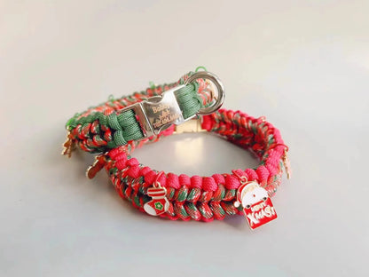 Green hand-held rope dog leash with a P chain and metal release buckle for a large dog.