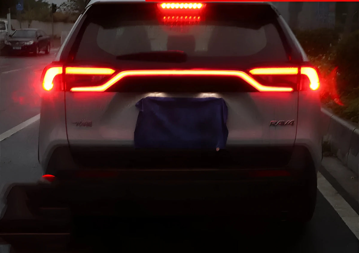 Car tail light for 2019-2020 Toyota RAV4, ABS and imported LED rear lamp, 12-24V, 6000-6700K, one piece