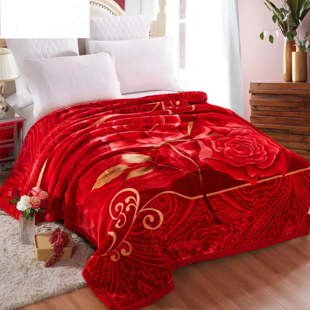 Double-sided flannel blanket quilt with plant and flower pattern showing genuine double-layer thickening