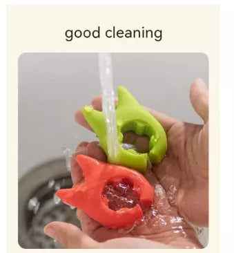 Multifunctional silicone spatula holder with anti-overflow design for kitchen utensils