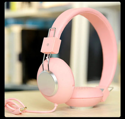 Wired head-mounted sports earphones in multiple colours with a 3.5mm plug and microphone.