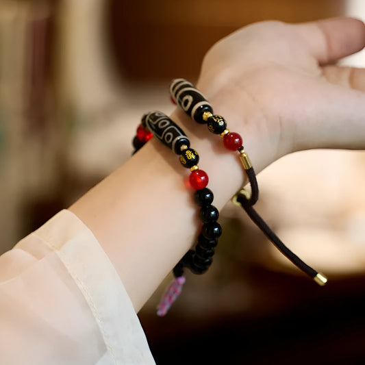 Handmade Tibetan agate Dzi bead bracelet with 8mm geometric beads and retro unisex design