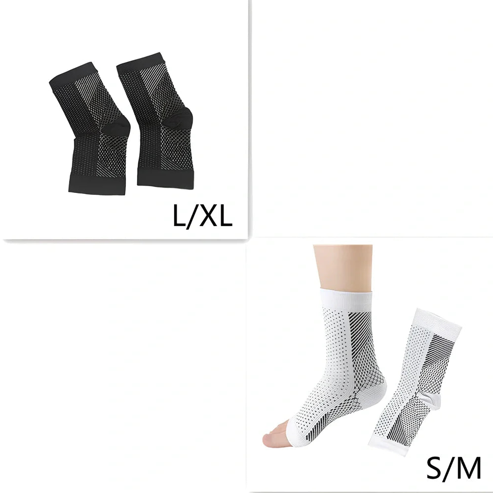 Invisible heel compression socks in black colour with absorbent insole design