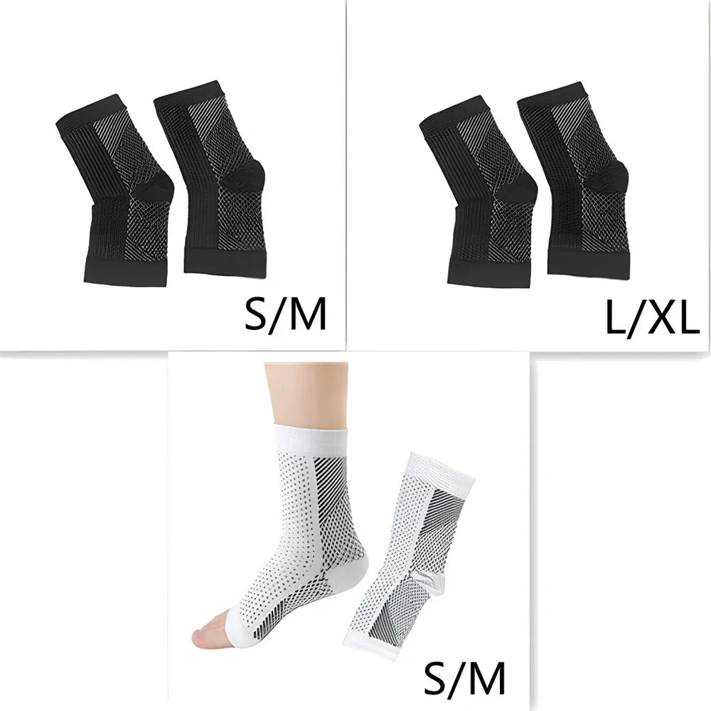 Invisible heel compression socks in black colour with absorbent insole design