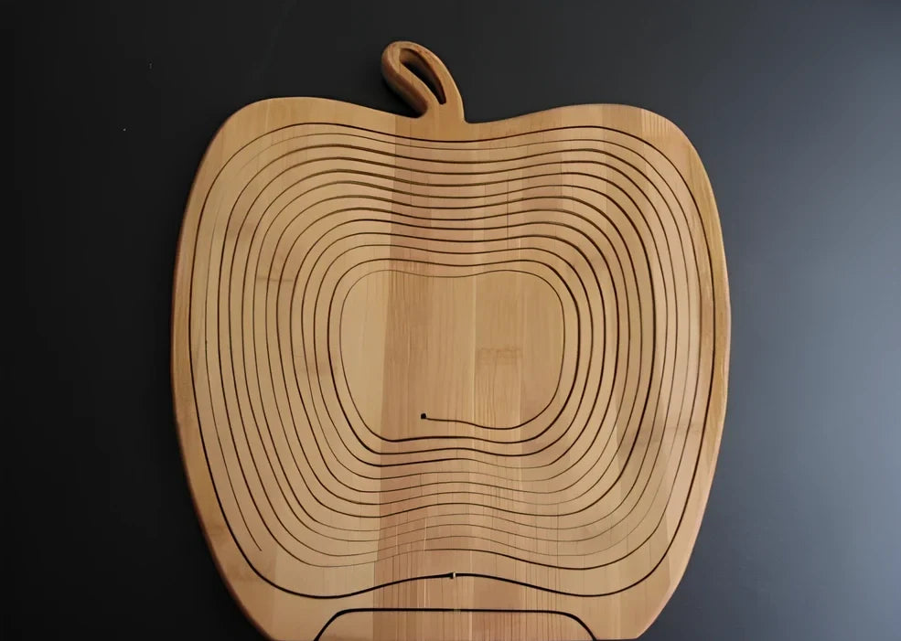 Folding natural bamboo fruit basket open at 27 cm wide, 30 cm high, collapsed to 1.8 cm for storage