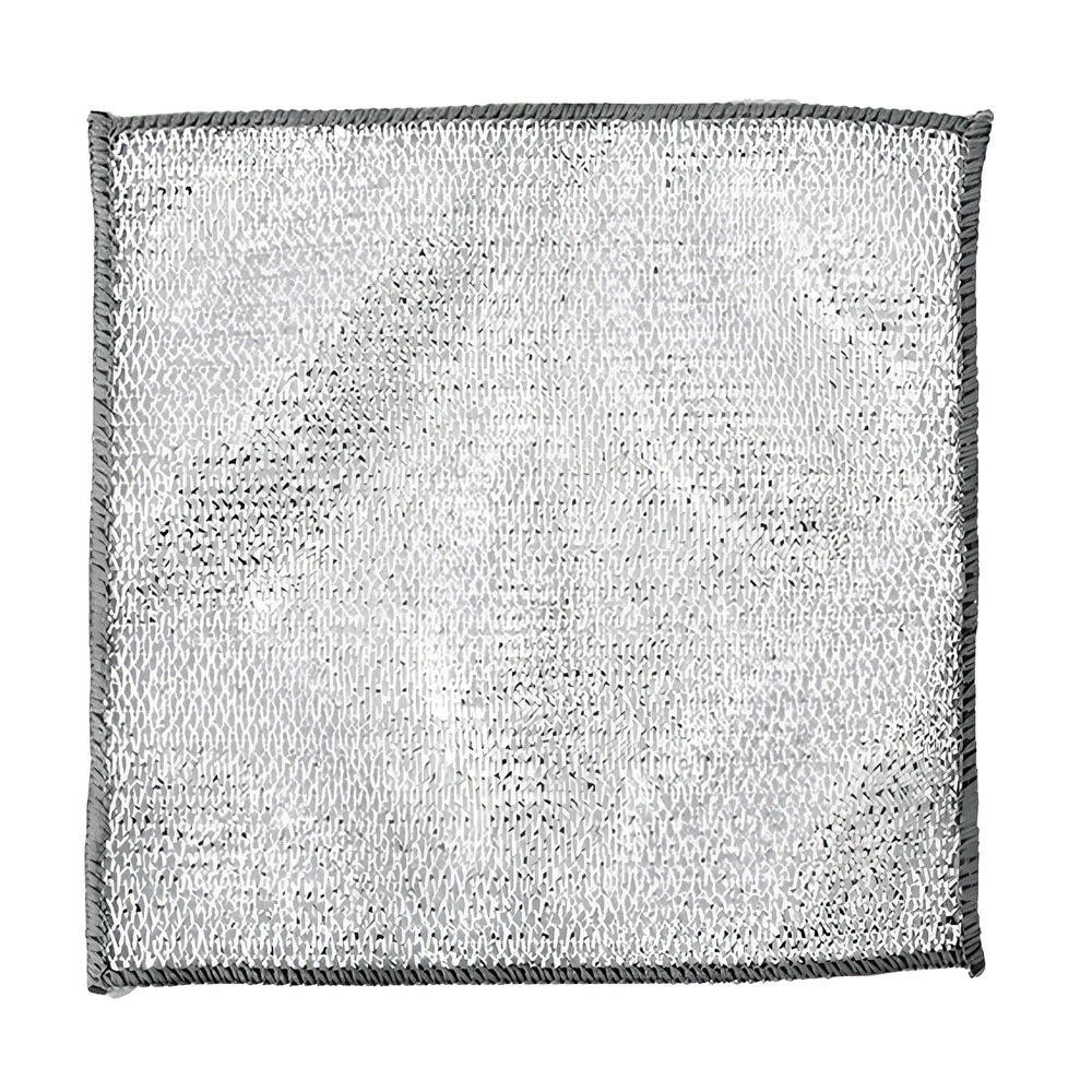 Silver silk cloth pattern steel wire cleaning cloth measuring 20x20cm for kitchen pots and bowls