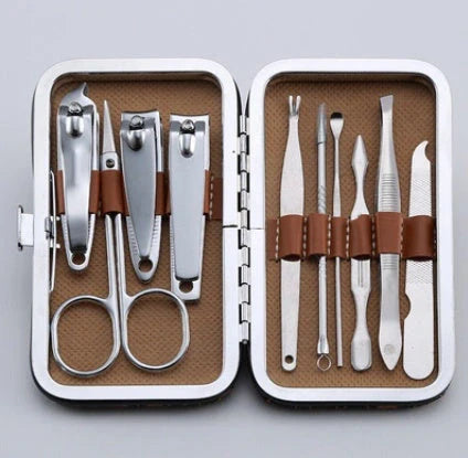 Professional nail care set with stainless steel clippers, polishing tool, and baking lamp for home and salon use