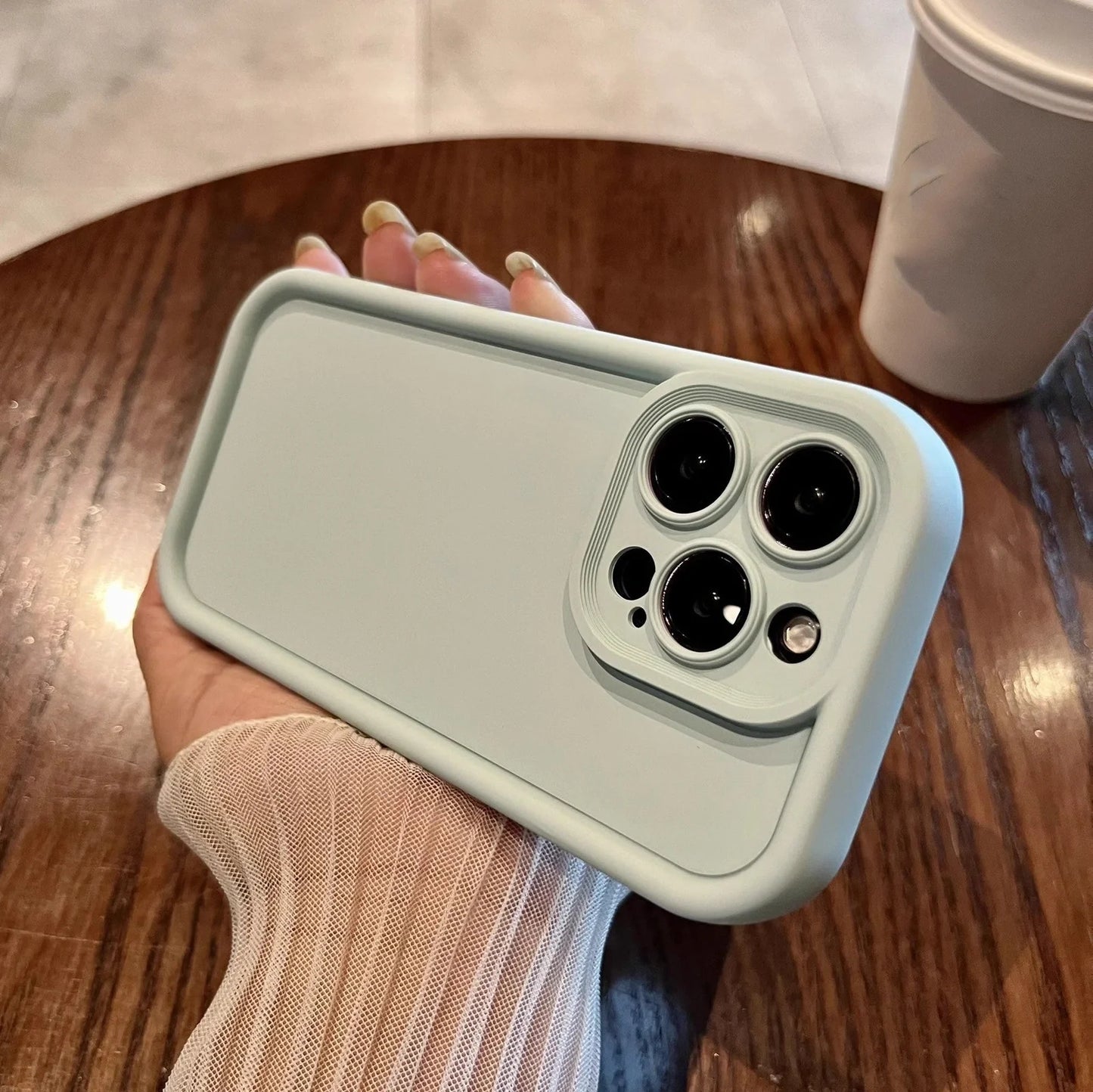 Frosted TPU iPhone case in rose red, all-inclusive with fine holes for iPhone 14 Pro Max drop protection