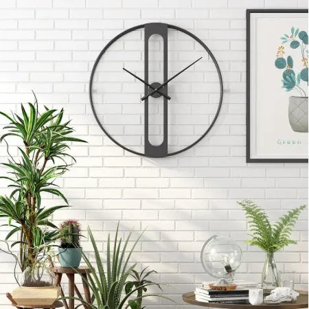 Round metal wall clock with 50cm diameter frame available in black or gold finish, battery-powered timepiece requiring 1 x AA carbon battery for operation in living room, office, or hallway settings