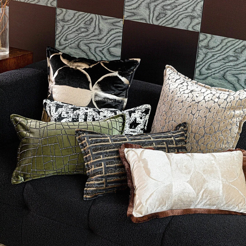 Black Gold Abstract Pillow Flannel Bronzing Sofa Cushion Bedside: Removable and washable pillowcases in 30x50cm, 45x45cm, and 50x50cm sizes with optional feather velvet cores for versatile home decor.