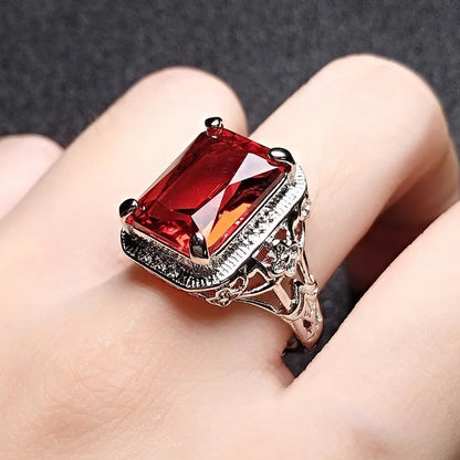 Adjustable women's copper fashion ring with electroplated platinum colour finish in geometric design