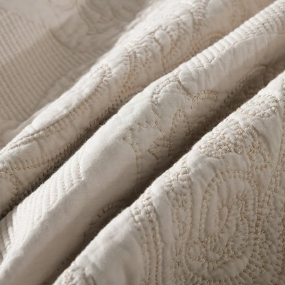 Quilted pure cotton bed cover set with Nordic plant embroidery in 230x250cm size