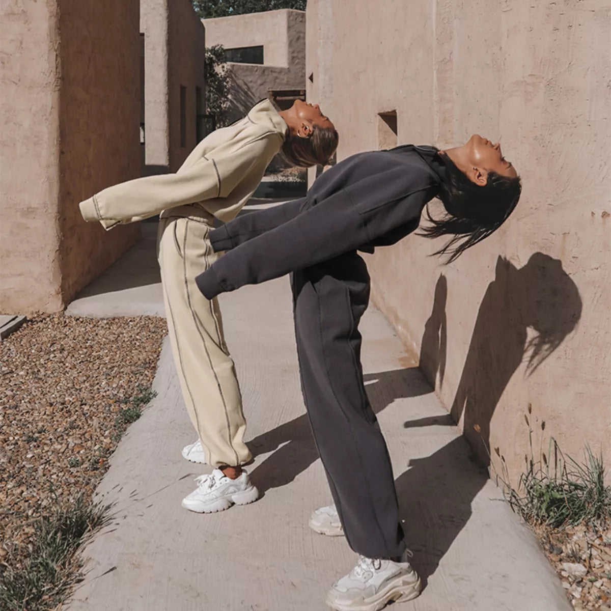 Women's long sleeve turtleneck sweatshirt with stand-up zipper and loose straight leg pants set