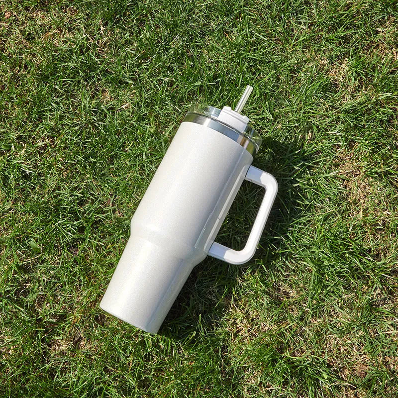 Stainless steel vacuum insulation cup with gradient colour, 27.5cm tall with 10cm wide mouth opening