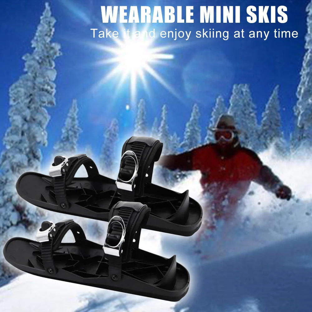 Mini short ski skates for snowboarding in black, featuring adjustable fixers and a 10 cm turning radius.