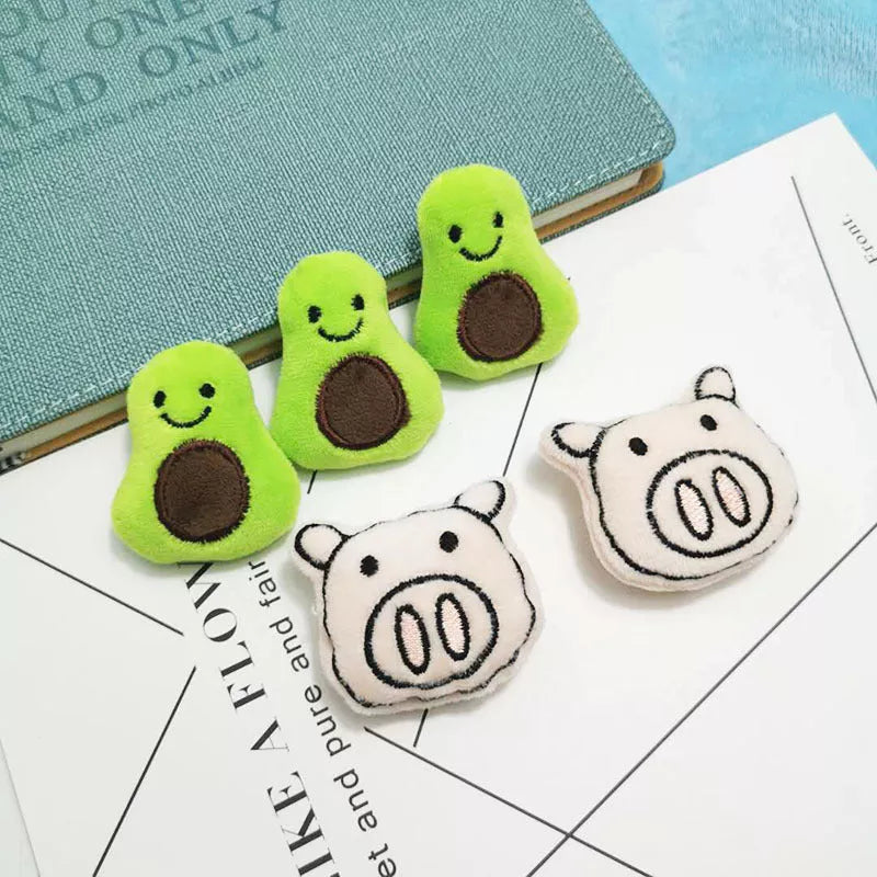 Cartoon Plush Brooch with high weight crystal super soft material, unique design for craftsmanship and fashion