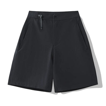 Men's khaki sports shorts with elastic waistband and 3D cutting for quick-drying during running and climbing activities