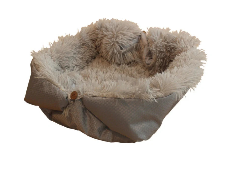 Foldable fleece pet bed mat for dogs and cats, warm and comfortable sleeping area