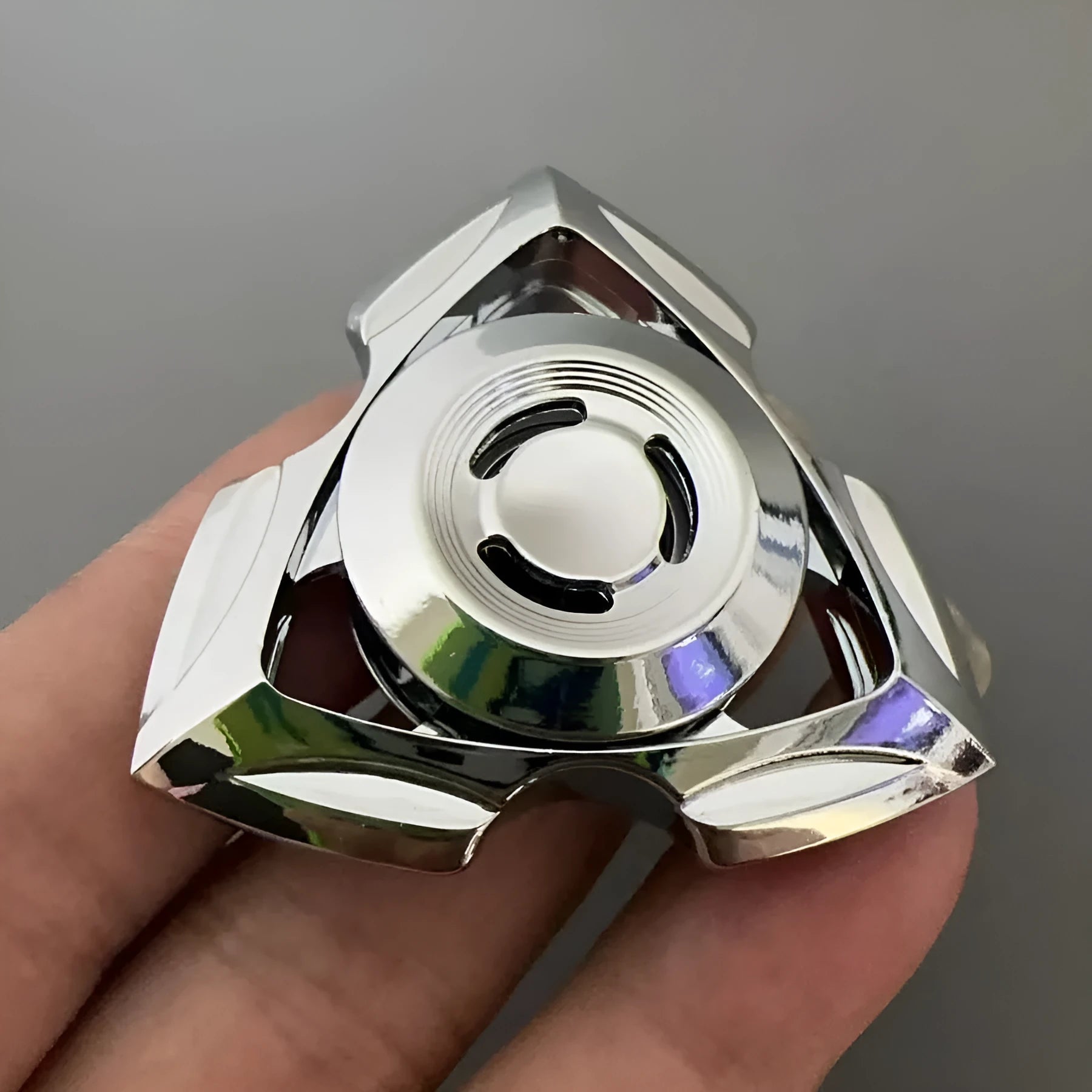 Alloy fingertip gyro decompression toy in silver and colourful colour options