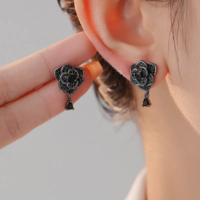 Black rose flower-shaped stud earrings with zircon inlay on gold-plated copper