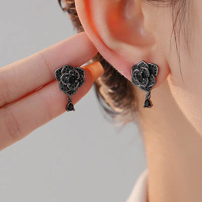 Black rose flower-shaped stud earrings with zircon inlay on gold-plated copper