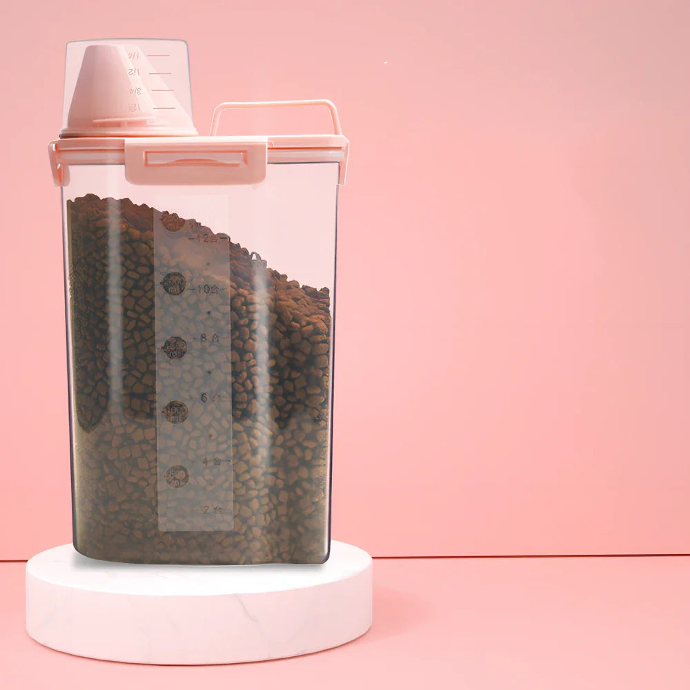 PP resin pet food storage bucket with airtight lid in matcha green colour, 2.5 litre capacity