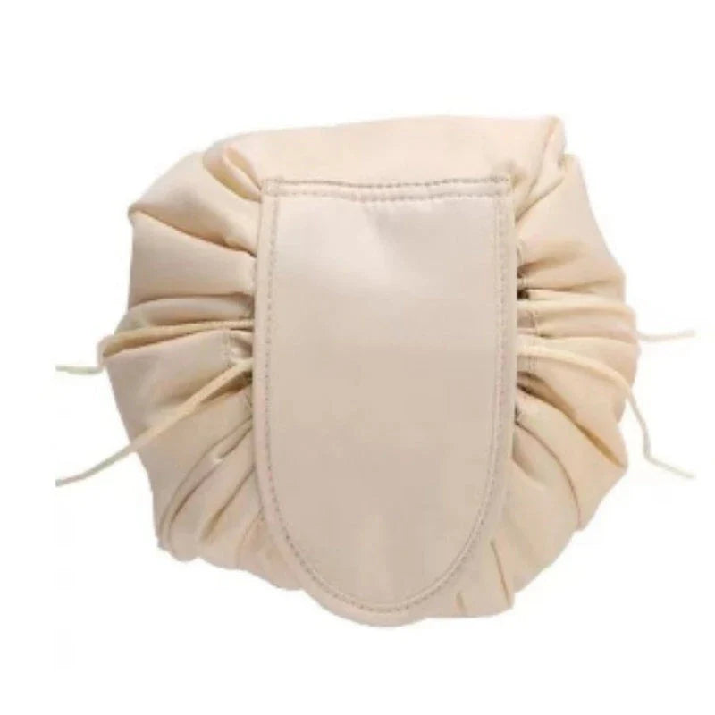 Stylish and versatile cosmetic bag with drawstring closure, made of premium polyester for convenient travel storage