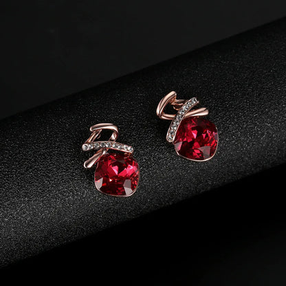 Women's alloy bridal jewellery set with adjustable water wave chain necklace and matching earrings