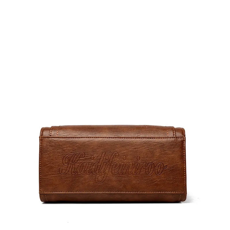 Women's one-shoulder crossbody bag in soft PU leather with retro styling