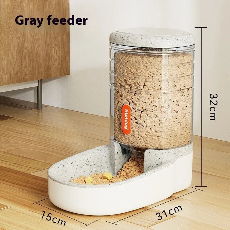 Automatic pet water fountain and feeder in a choice of colours with 3.8-litre capacity.