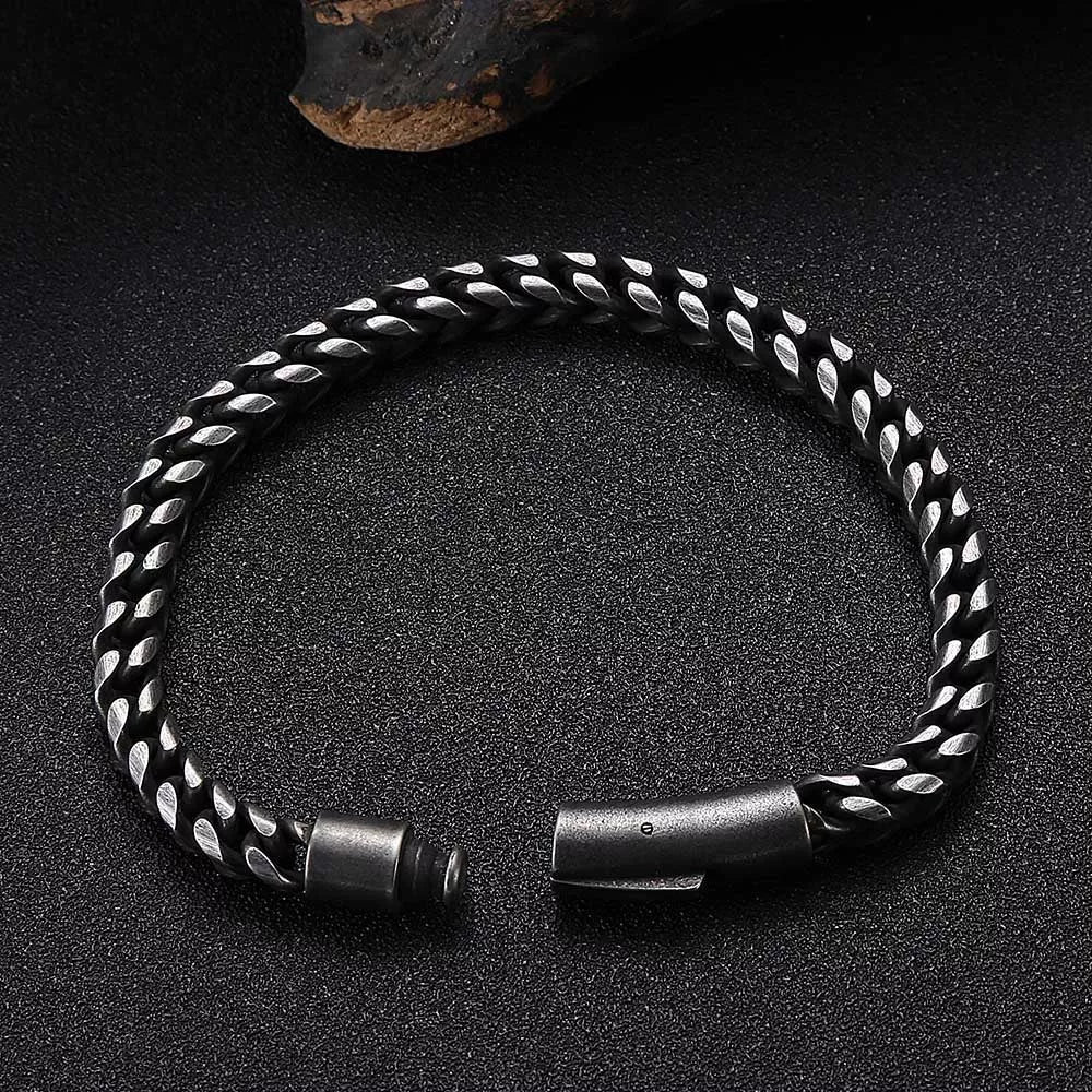 Men's vintage titanium steel bracelet with retro design and geometric shape