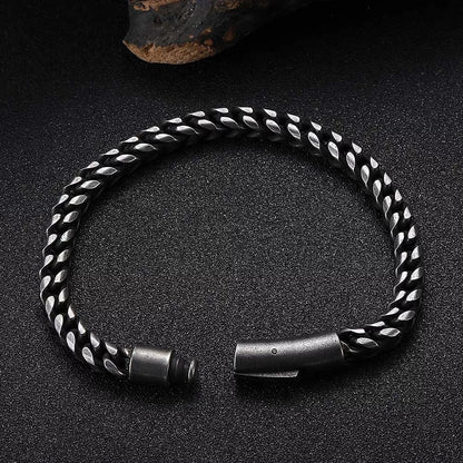 Men's vintage titanium steel bracelet with retro design and geometric shape