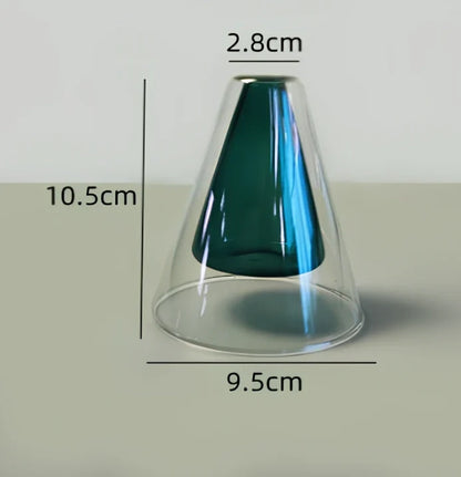 High borosilicate glass vase with double-layer construction measuring 15cm tall and 8cm wide