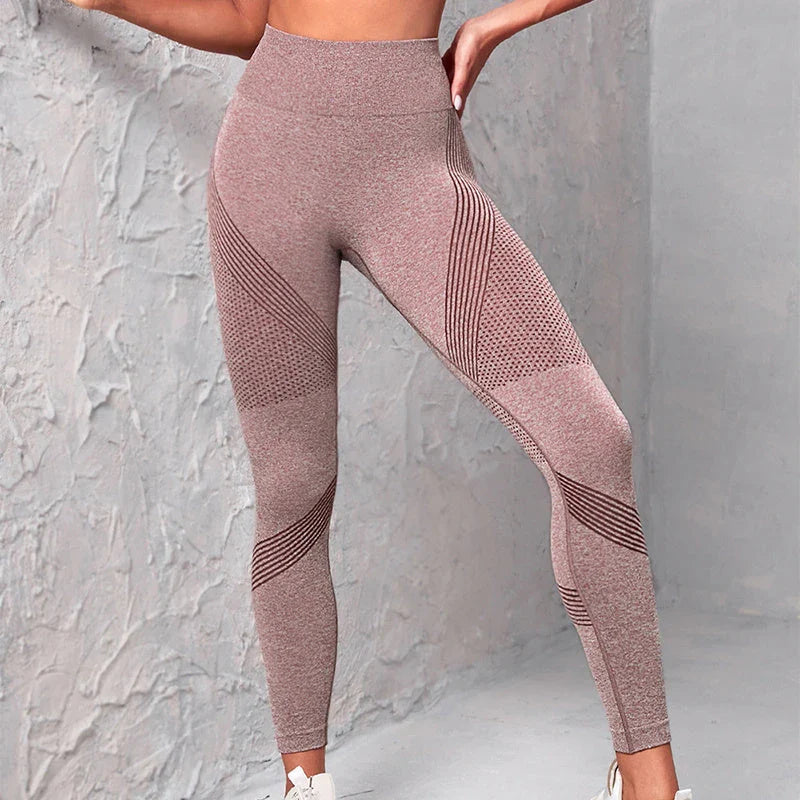 Women's high-waist seamless leggings in a variety of vibrant colors, featuring a curve-flattering design and breathable nylon fabric