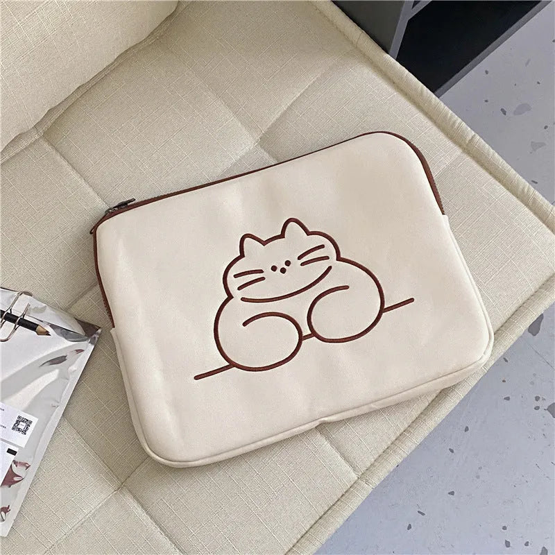 Embroidered animal tablet protective sleeve with zipper closure in fat cat or sleepy cat design, sizes 27x20cm and 34x26cm
