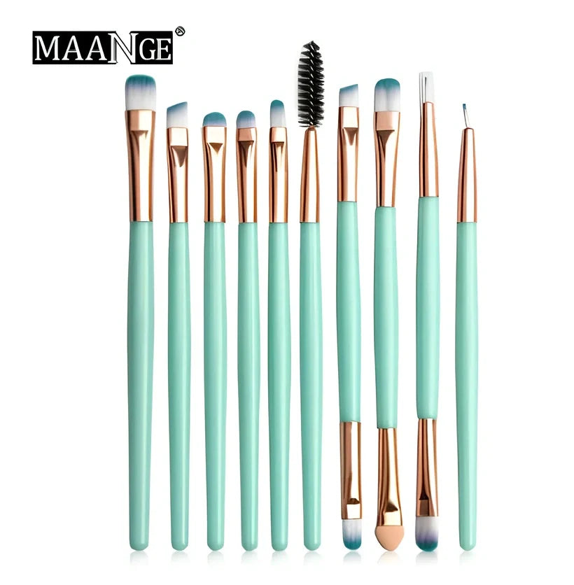 Cosmetic brush kit with 3cm nylon bristles and 14cm plastic handles in multiple colours