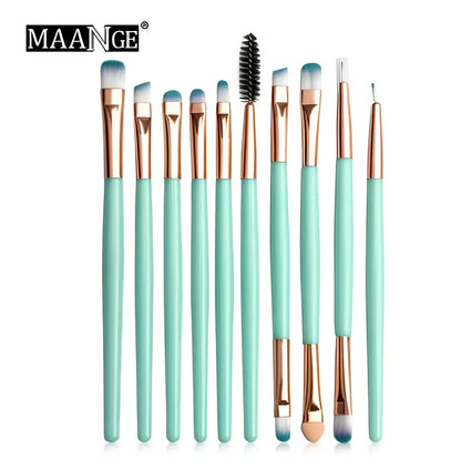 Cosmetic brush kit with 3cm nylon bristles and 14cm plastic handles in multiple colours