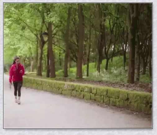 Smart GPS Cat Collar with real-time tracking, waterproof design, and long-lasting battery life