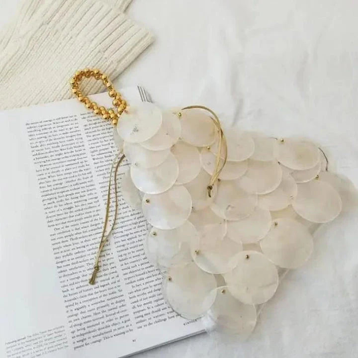 Luxury Sequin Evening Shell Bag with a unique shell shape and sparkling sequin decoration