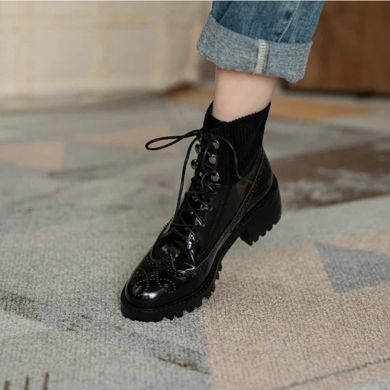Fashionable lace-up boots with round toe, thick heel, and sleek all-match design