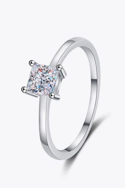 925 sterling silver ring with a mesmerizing moissanite center stone, showcasing a modern and minimalist design