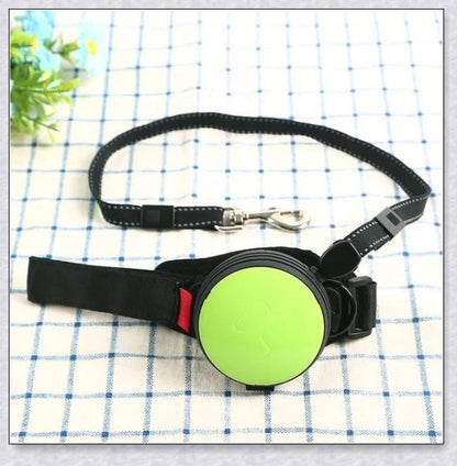 Hands Retractable Dog Leash with adjustable wrist strap and 3M reflective strip for visibility and hands-free control