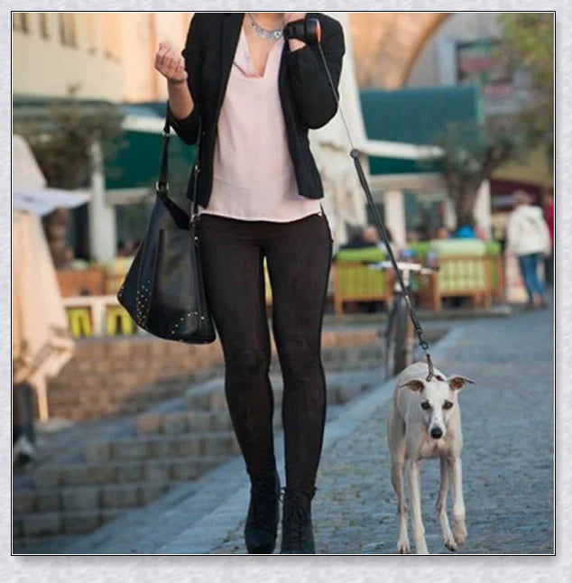 Hands Retractable Dog Leash with adjustable wrist strap and 3M reflective strip for visibility and hands-free control