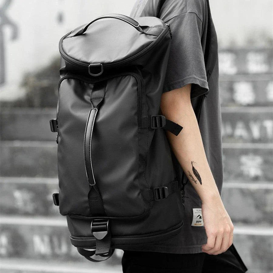 A high-capacity backpack made of durable Oxford cloth, perfect for adventurous travels and everyday use.